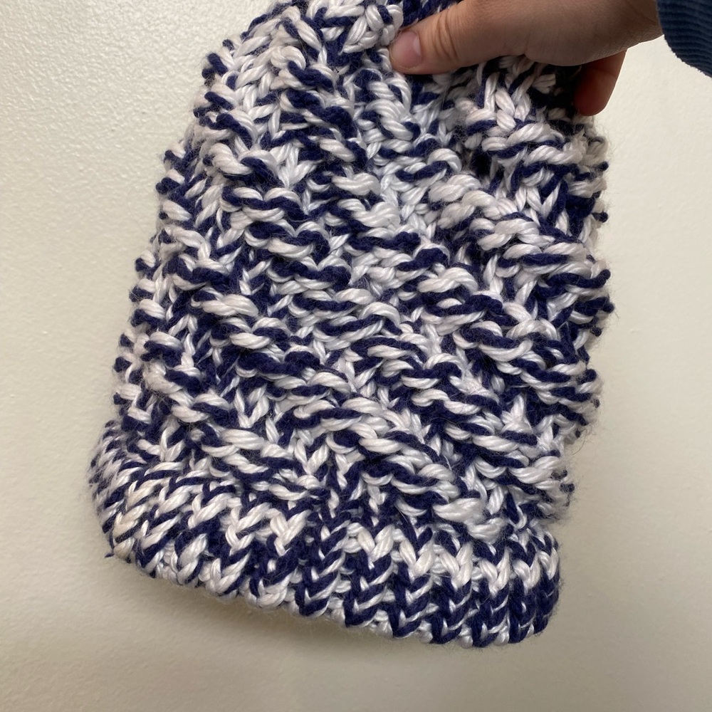 Handmade Women's Beanie Navy and White